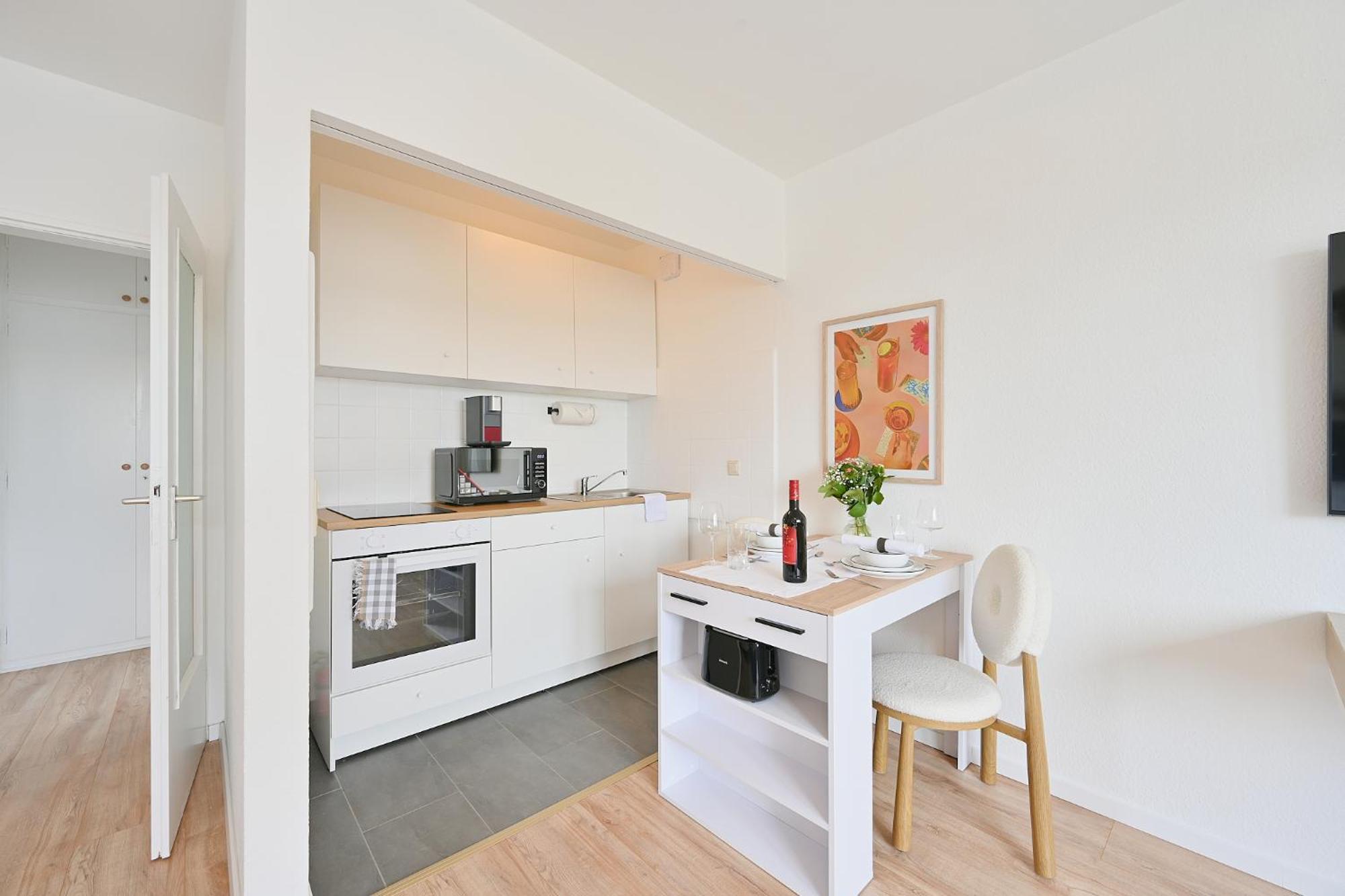 Beautiful And Stylish 1-Bedroom With Kitchen And King Size Bed Wuppertal Esterno foto